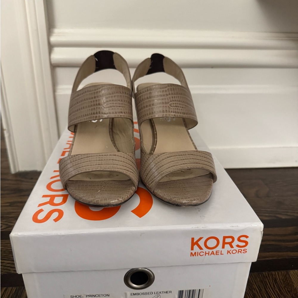 Michael Kors Beige Embossed Heels